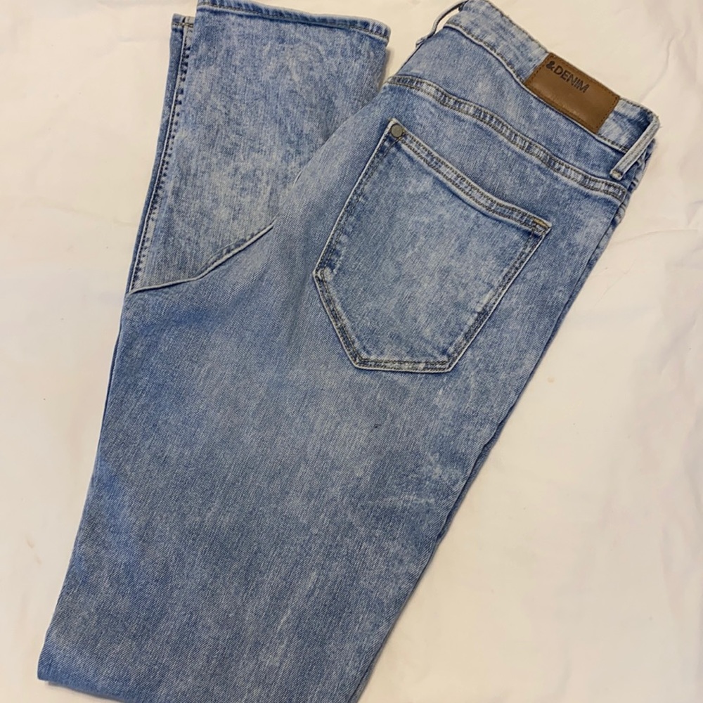 H&M Denim Distressed Jegging